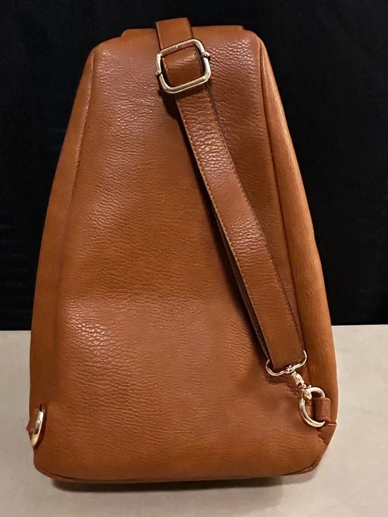 Poppy & Peonies Pebbled Leather Sling Backpack Purse NWOT - Picture 13 of 15